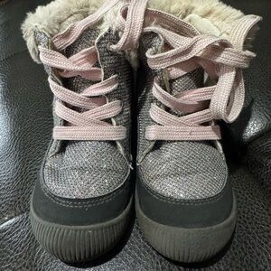 OshKosh B'gosh Glittery Gray Kids Boots with Pink Laces
